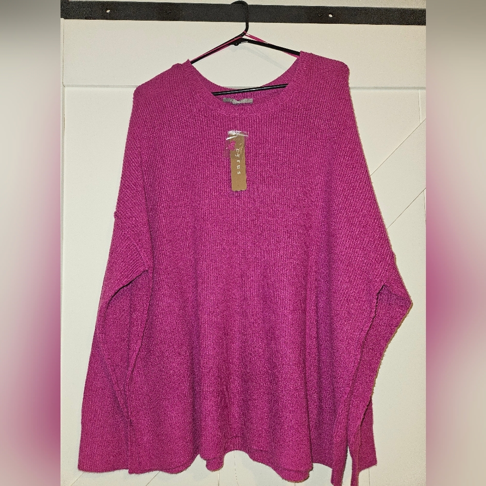 Women's Oversized Magenta Knit Sweater - Unknown Brand